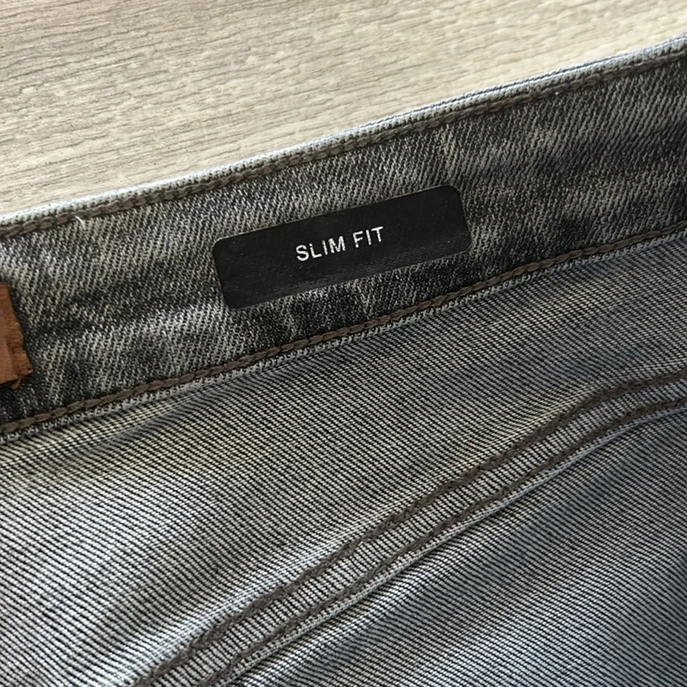 Judy Blue Slim Fit crop jeans in black wash size 31